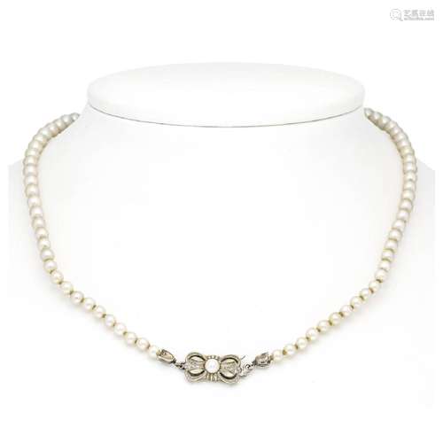 Akoya pearl necklace c. 1930 with