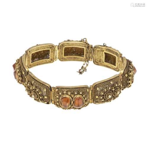 Filigree bracelet metal gold plate