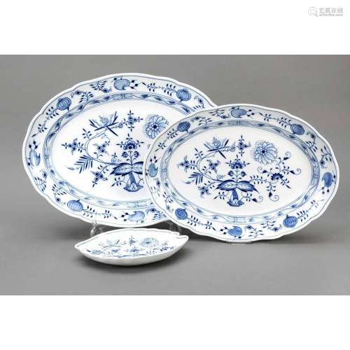 Three oval bowls/plates, Meissen,