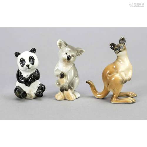 Three miniature figurines, Hutsch