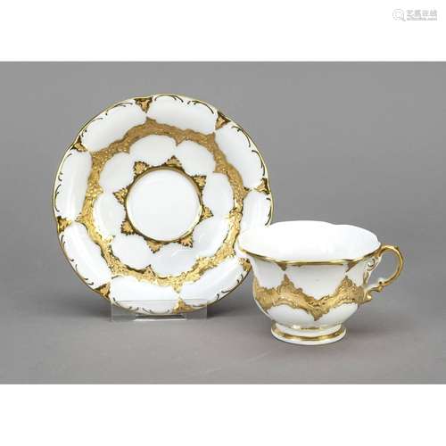 Splendid mocha cup with saucer, M