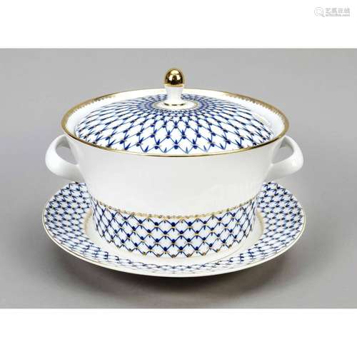 Round lidded tureen on presentoir