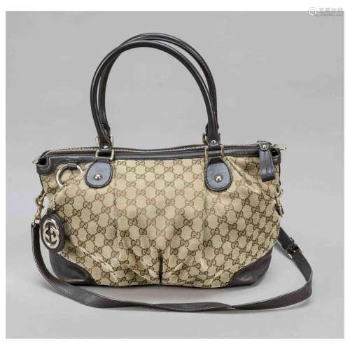 Gucci, Supreme Canvas Shoulder Bag,