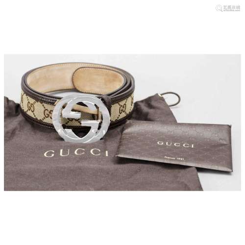 Gucci, belt, sand-colored Supreme C
