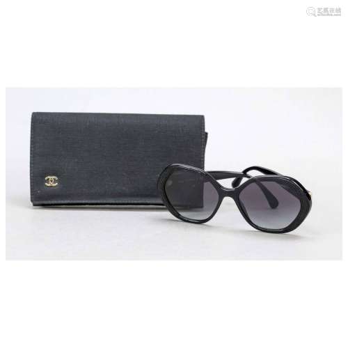 Chanel, sunglasses, black angular p