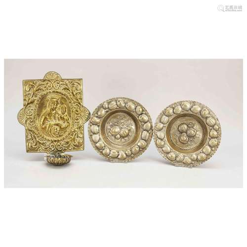 Three pieces of brass, 18th/19th c