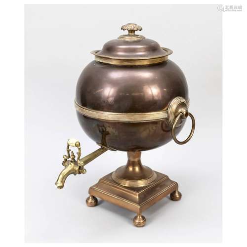 Copper kettle for hot water, late