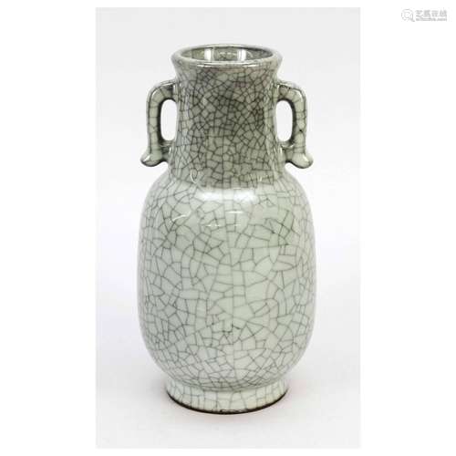 Hu vase with Ge glaze, China, 19th/