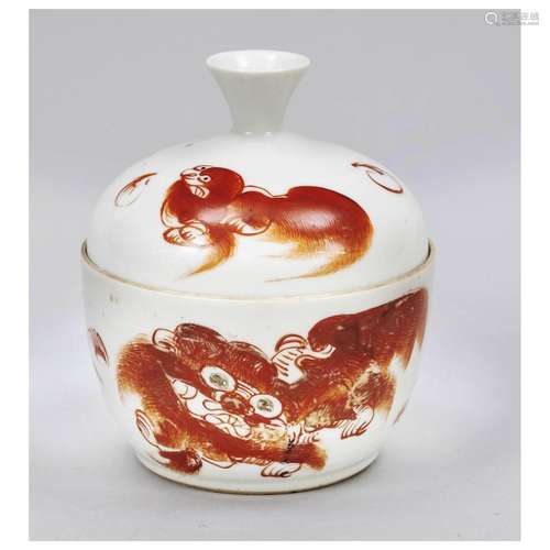 Shishi lidded pot, China, 19th/20th