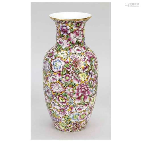 Vase mille-fleurs, China, 20th cent