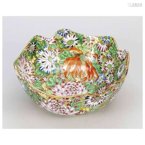 Four-piece mille fleurs bowl, China