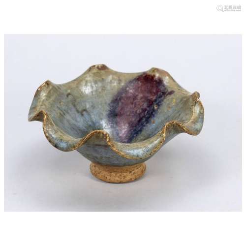 Lotus leaf shaped celadon bowl, Chi