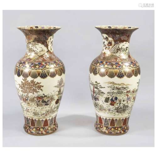 Very large pair of shoulder vases S