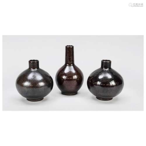 3 Brown design vase silver dust gla