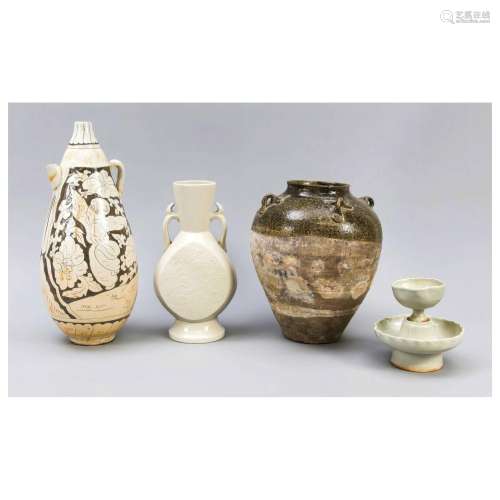 4 pieces of pottery in the style of