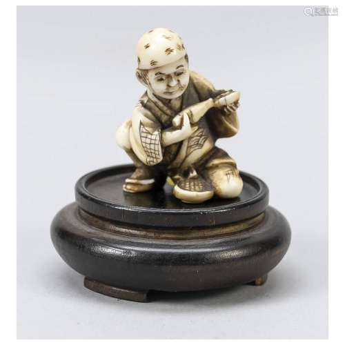 ''Sake-Netsuke'', Japan, probably E