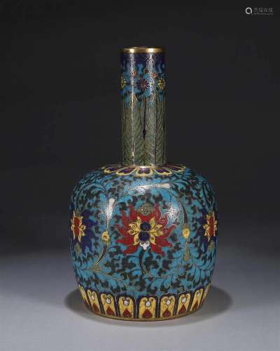 An interlocking flower patterned cloisonne bell shaped zun