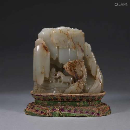 A jade horse feeding ornament