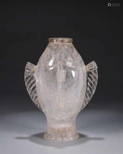 A crystal fish shaped pot