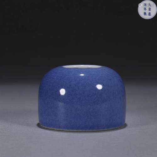 A blue glaze porcelain water pot