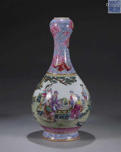 A famille rose figure porcelain vase