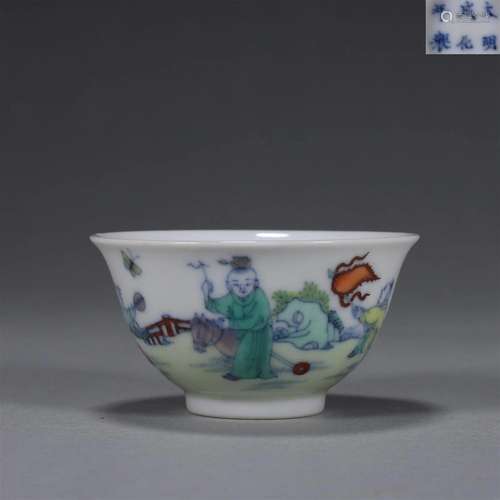 A doucai figure porcelain bowl