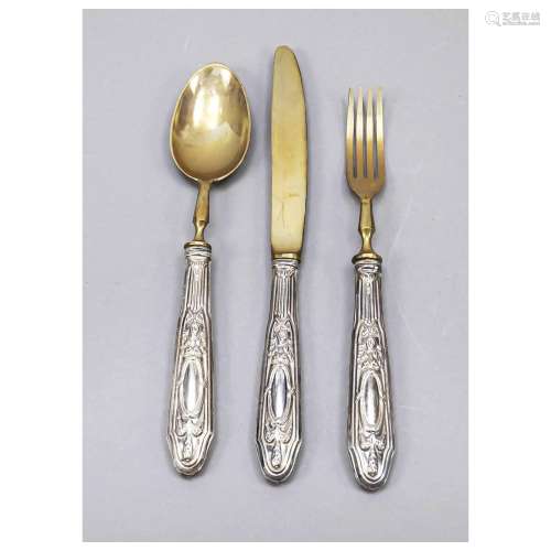Three-piece children's cutlery, aroun