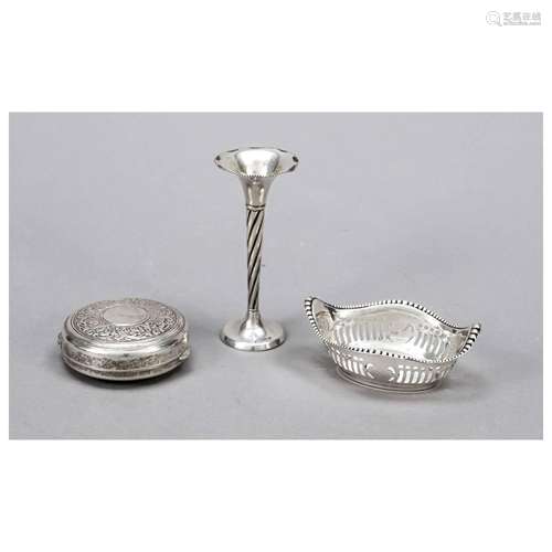 Set of three small pieces, round lidd