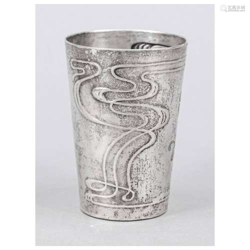 Art Nouveau cup, German, c. 1900, mak