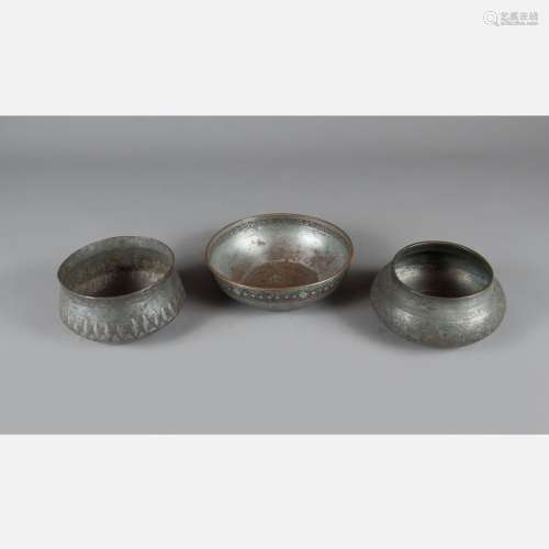 3 Oriental Bowls