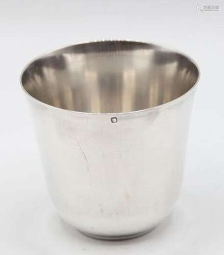 TETARDTimbale dit "curon" en argent de style XVIII...