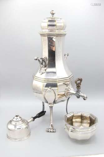 AUCOCImportant samovar en argent et métal argenté. Corps et ...