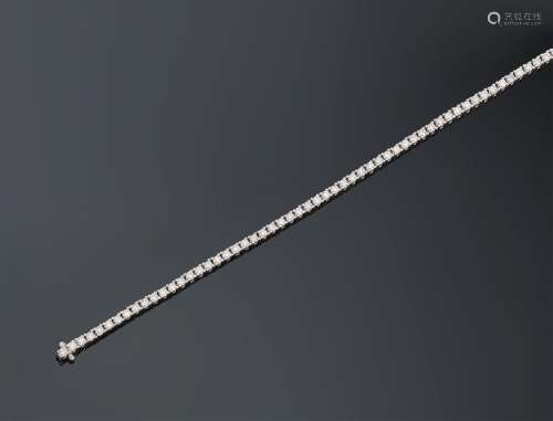Bracelet « Ligne » en or gris, entièrement serti de diamants...