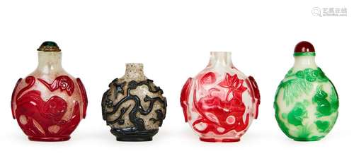 FOUR CHINESE OVERLAY GLASS SNUFF BOTTLES, QING DYNASTY (1644...