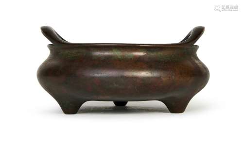 A CHINESE BRONZE TRIPOD CENSER, XUANDE MARK, 17TH/18TH CENTU...