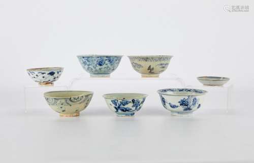 7 Chinese Shipwreck Ming Porcelain Bowls