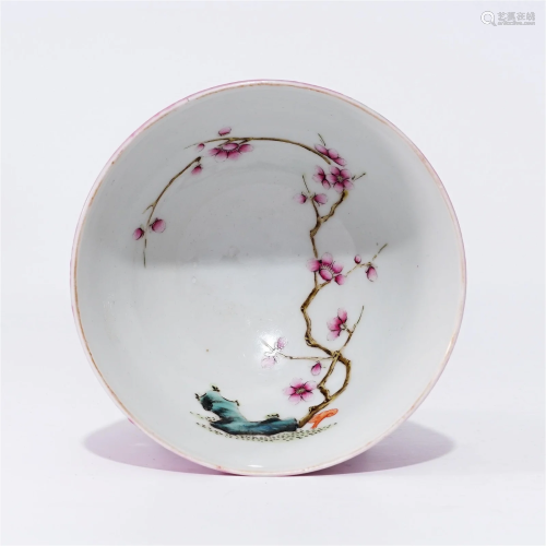 A famille rose bowl in the Qing Dynasty