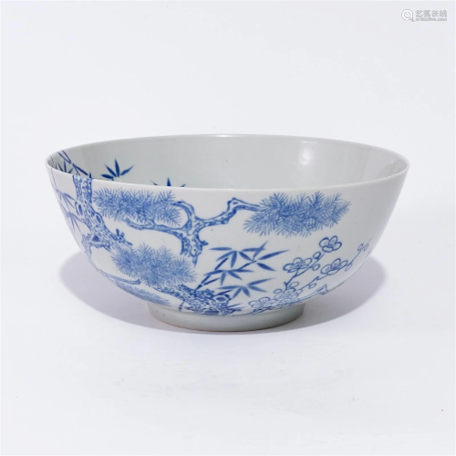 A blue glaze bowl with flower patterns in the Xuantong perio...
