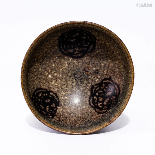 A  Jizhou ware cup with patterns in the Song Dynasty