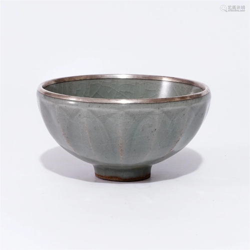A  Longquan ware cup in the Song Dynasty