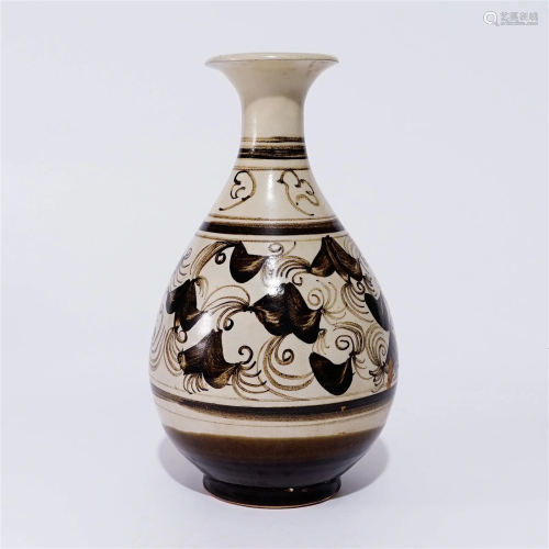 A  Cizhou ware vase in the Yuan Dynasty