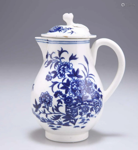 A WORCESTER CREAM JUG AND COVER, CIRCA 1765-1785