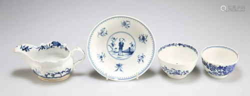 FOUR PIECES OF WORCESTER BLUE AND WHITE PORCELAIN