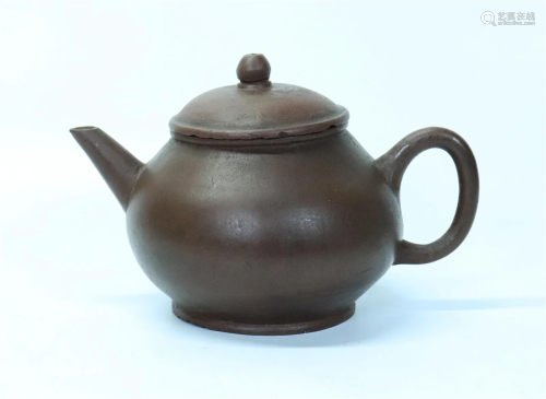 Good Chinese 19th C Yixing Teapot