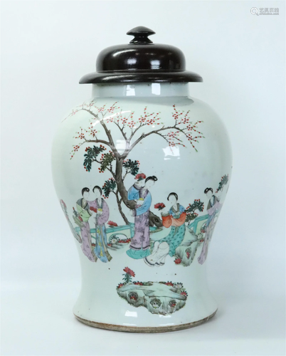 Chinese Enamel Porcelain Temple Jar