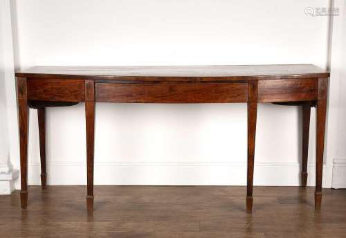 Large mahogany serving table George III, with satinwood line...