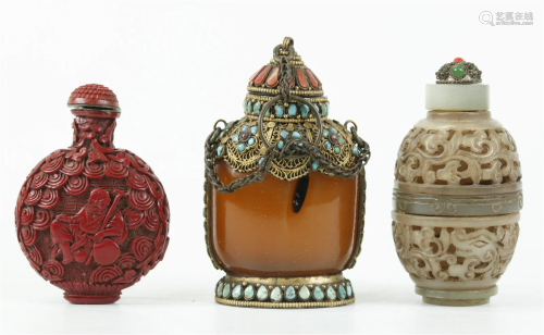3 Chinese Snuff Bottles Glass Hard Stone Lacquer