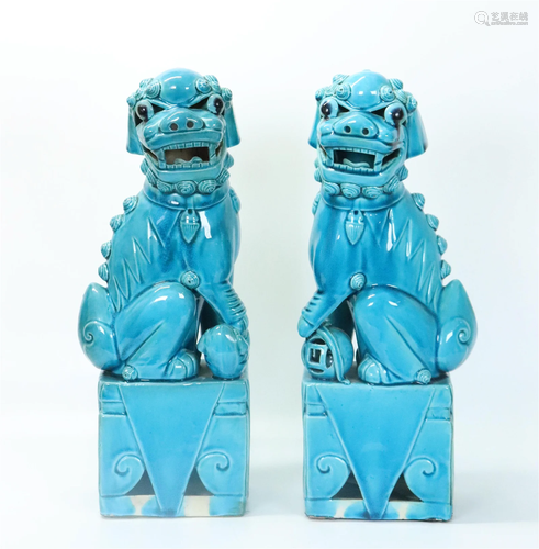 Opposing Pr Chinese Turquoise Porcelain Fu Dogs