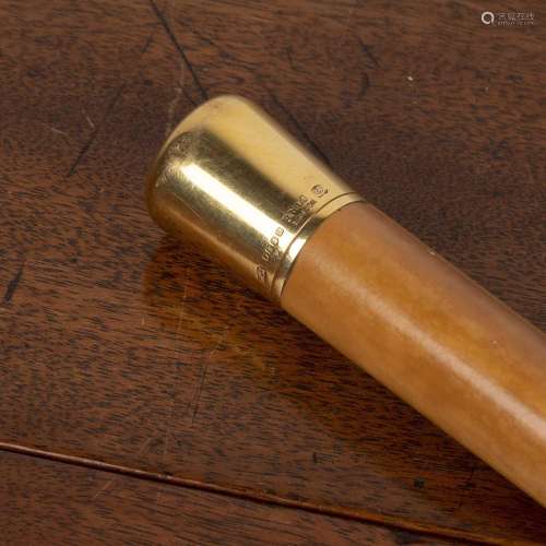 18ct gold topped malacca walking cane with full London hallm...