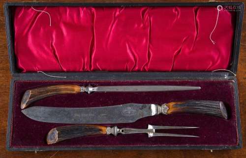 Stag antler carving set 19th Century, comprising of three pi...